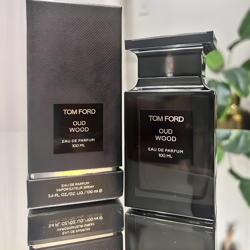 Tom Ford Oud Wood Eau de Parfum Warm Exotic & Elegant Men’s Fragrance