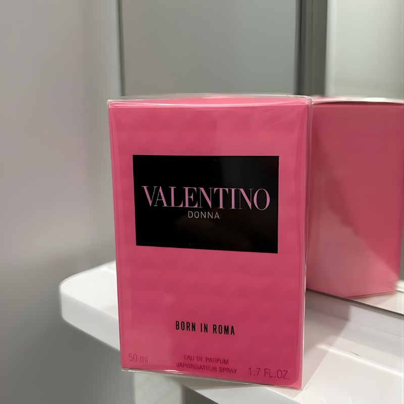 Valentino Donna Born in Roma Eau de Parfum Sweet, Modern & Elegant Fragrance